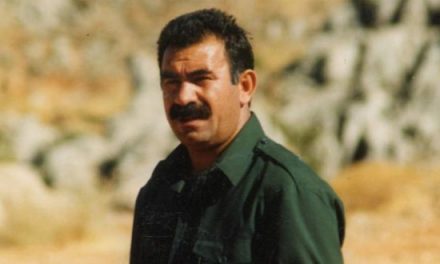 Dewleta Tirk dema ku li hemberî paradîgmaya Ocalan û siyasetê dixitime, tecrîdê giran dike