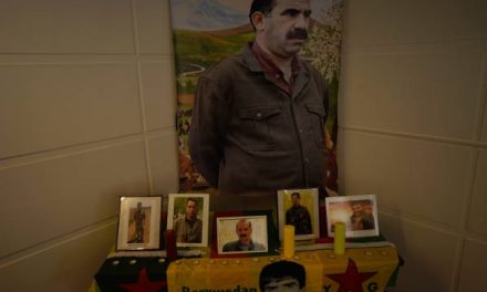 Şervanê YPG’ê Yûsûf Terkîn li Esslîngekê hate bîranîn