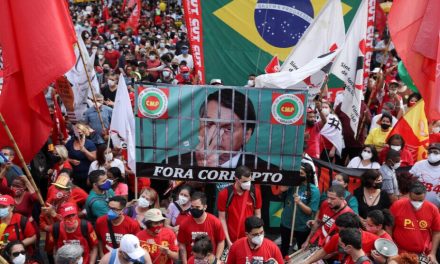 Ji bo Bolsonaro ji wezîfeyê bê girtin, xelkê Brezîlyayê dakete qadan