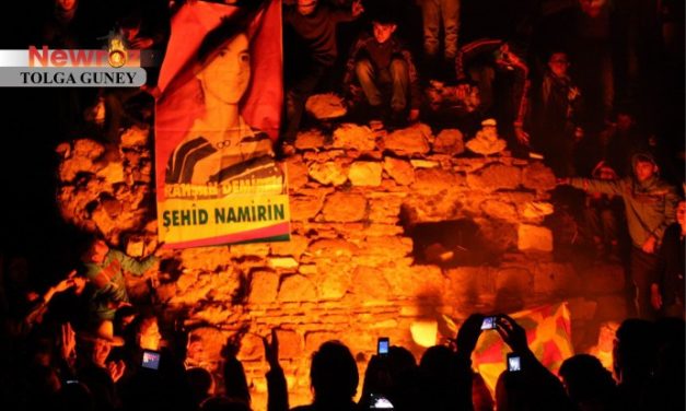 Lehengên bi azweriya azadiyê bûne Newroz