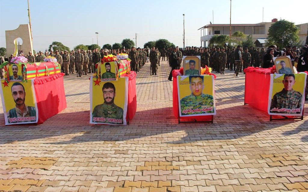 Cenazeyê 4 şehîdên QSD û YPG’ê hatin veşartin