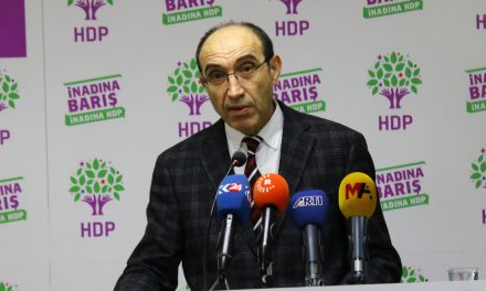 Kûbîlay: Desthilatdariya AKP-MHP’ê ji hev dikeve