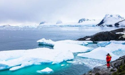 Li Antarktîkayê bi 900 metreyî li binê qeşayê şopa jiyanê